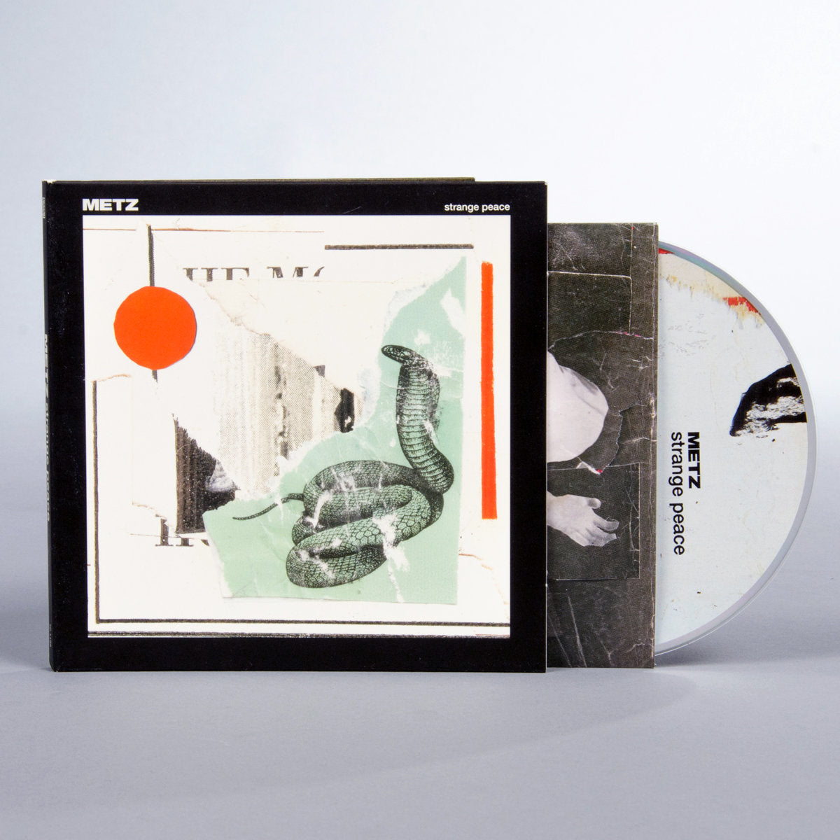 METZ &quot;Strange Peace&quot;